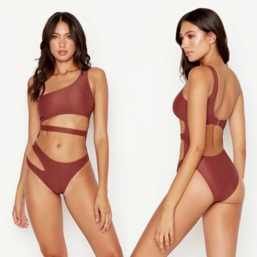 Ris-K | Cutout One-Piece Swimsuit